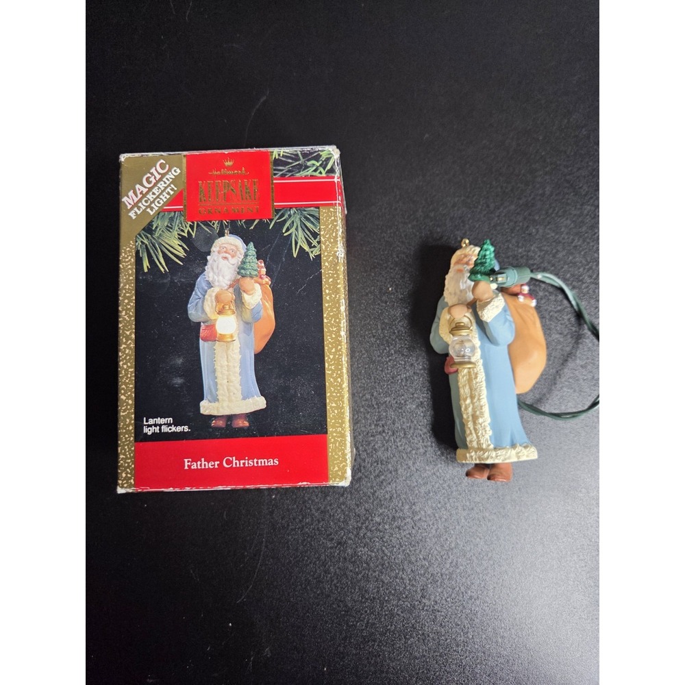 Hallmark Keepsake 1992 Father Christmas Magic Flickering Lantern Ornament w/ Box